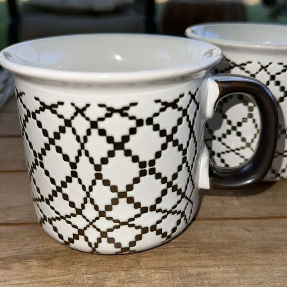 Stoneware Chunky Drinking Mugs (2) - Picture 3 of 6